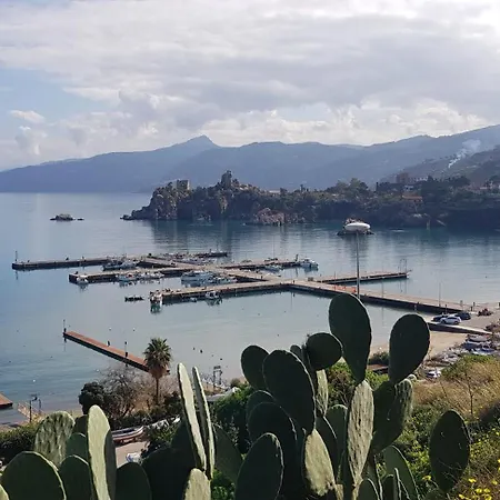 A Viuzza Apartment Cefalu